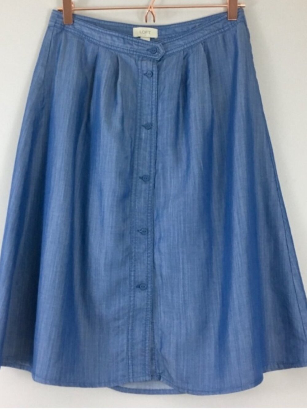 LOFT Chambray Denim Sz 8 Skirt Button Front Coastal Grandma Cowgirl
